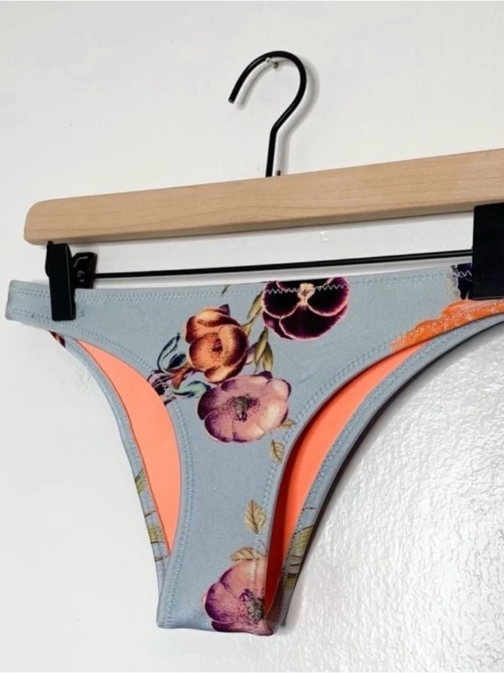 Triangl Delilah Neoprene Baby Blue Floral Bikini Set S